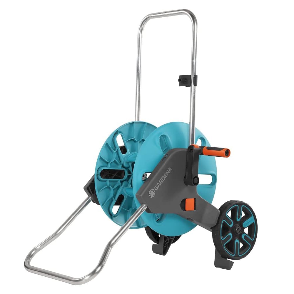 Gardena CleverRoll M Set: Schlauchwagen mit 20 m Classic-Schlauch und Spritze und Clipbefestigung zur Aufbewahrung, Nachtropfstopp, Kurbelseite frei wählbar (18513-88)