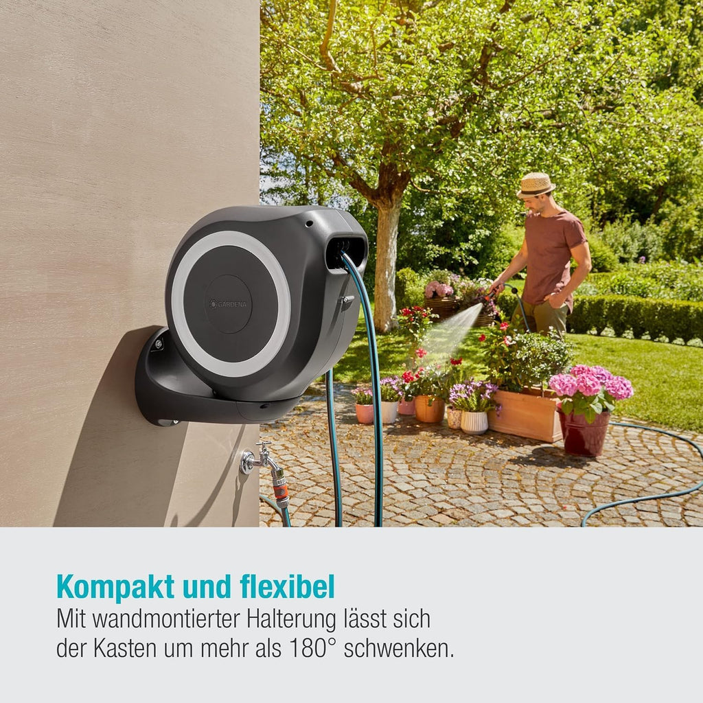 Gardena Wand-Schlauchbox RollUp M 20 m: Flexible Bewässerung für mittelgroße Gärten, schwenkbare Schlauchtrommel, mit Wandhalterung, Systemteilen und Spritze inkl. 20 m Gardena Schlauch (18612-20)